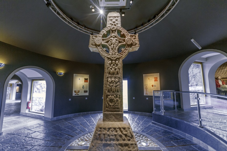 Clonmacnoise III