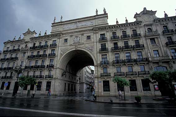 central del banco en Santander